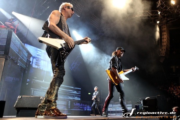 Scorpions (live in Hamburg, 2010)