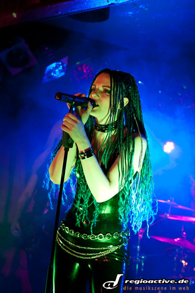 Lahannya (live in Hamburg, 2010)